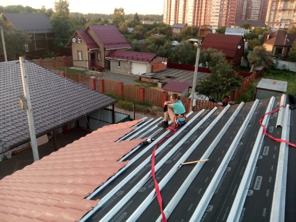 Металлочерепица Геркулес 8004 терракотовый Стальной Бархат от Центра Металлокровли в Волгограде